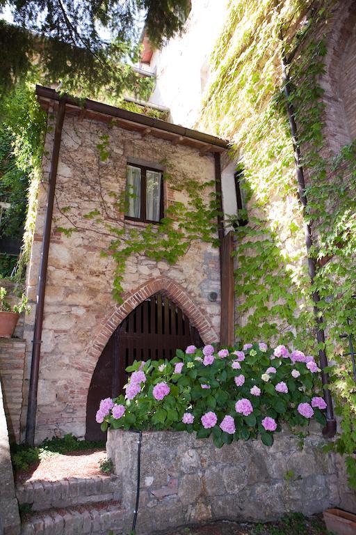 Antico Convento Santa Chiara Hotel Sarteano Kültér fotó
