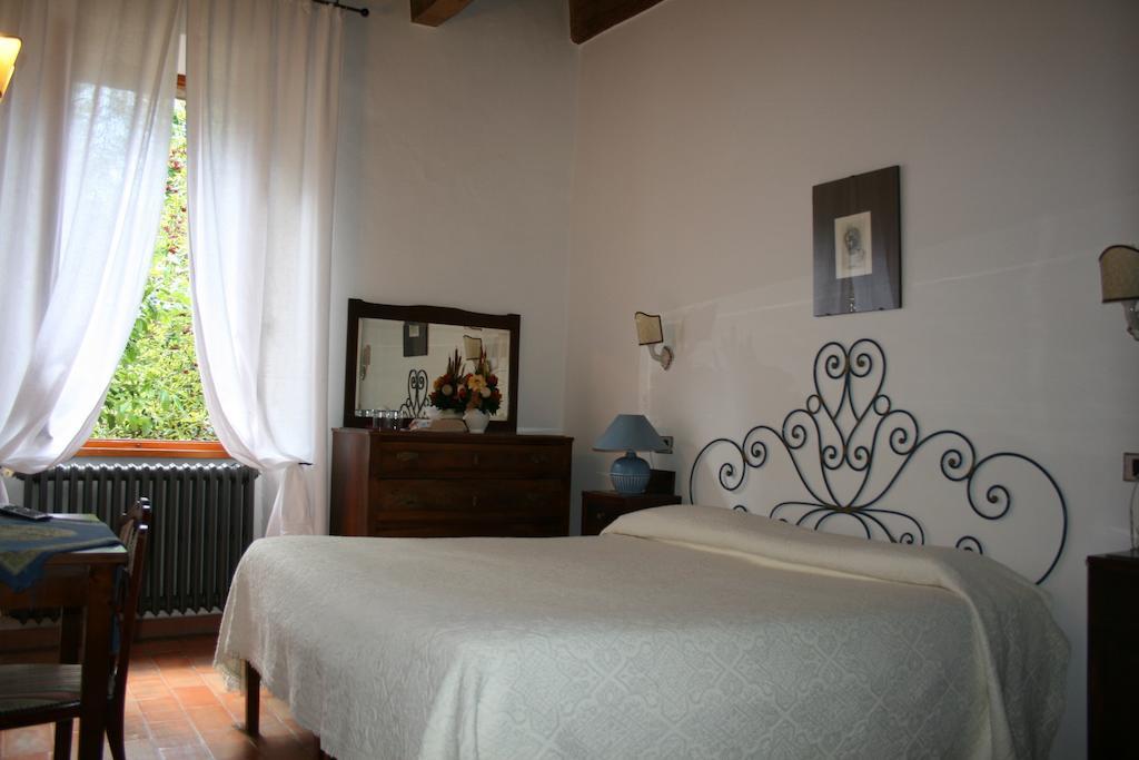 Antico Convento Santa Chiara Hotel Sarteano Szoba fotó